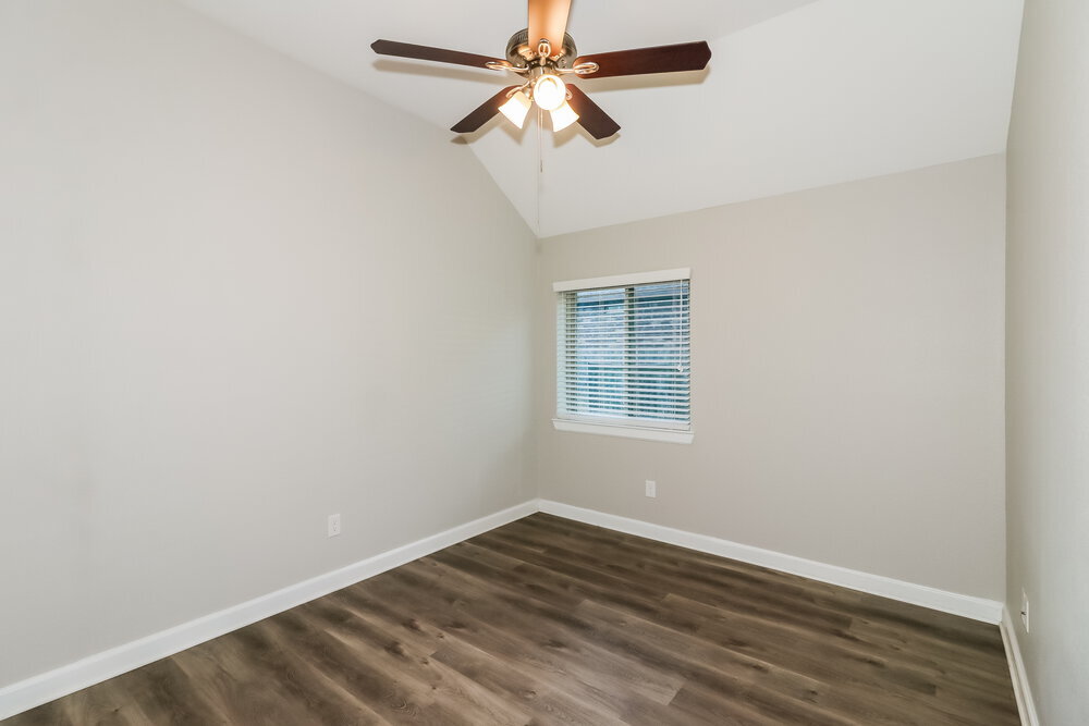 Building Photo - 415 Rocky Briar Ct