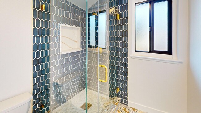 Building Photo - Welcome to your dream home! Single story R...