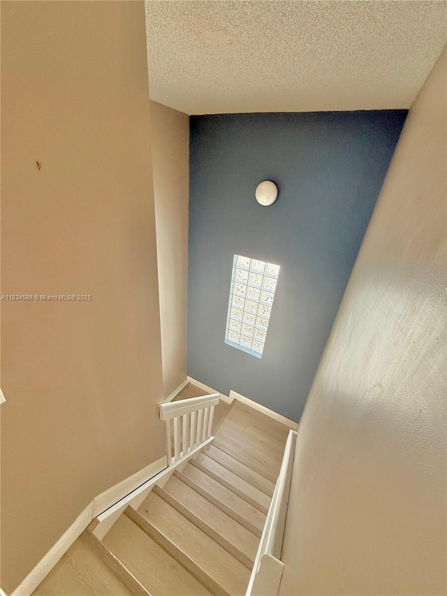 Building Photo - 16262 SW 139th Ct