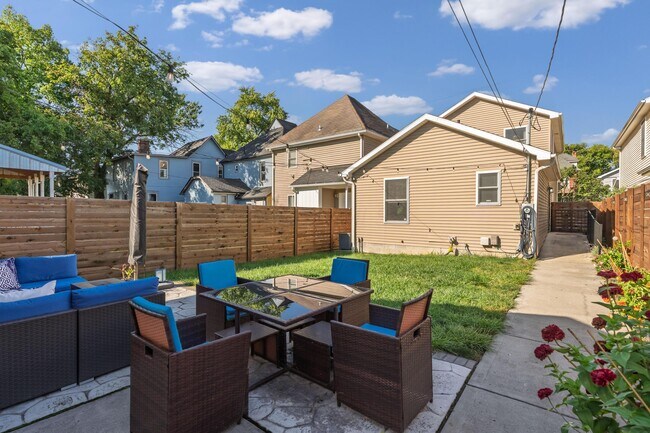 Building Photo - 38 Hawkes Ave