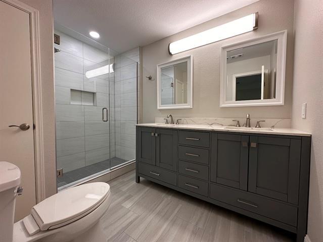 Building Photo - 2143 Gilford St