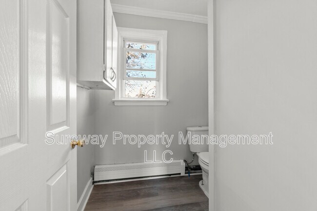 Building Photo - 93 N Broadway