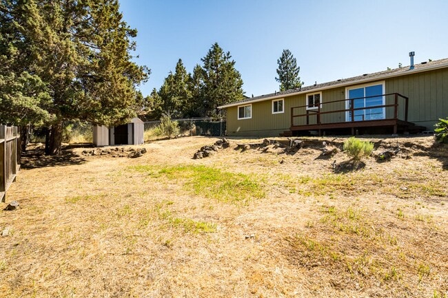 Building Photo - Updated 3-Bed Home on Spacious Lot – 10 Mi...