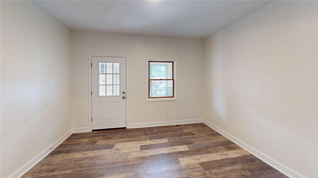 Building Photo - 248 Anderson Ave