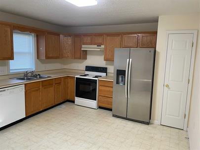 Building Photo - Coming Soon! 2-Bedroom Retreat on 7th Avenue in Luray.