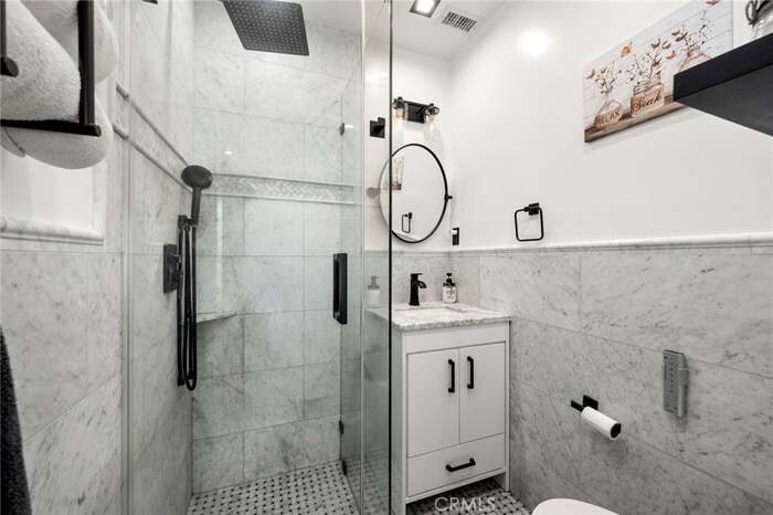 Building Photo - 2935 Live Oak St