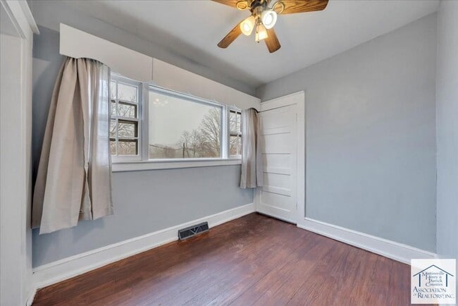Building Photo - 611 Watt St