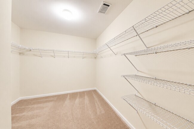 Building Photo - 7245 Rocking Horse Ln