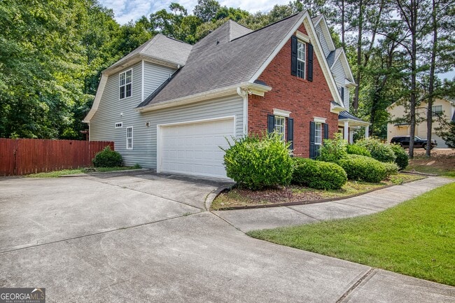 Building Photo - 255 Squire Ln