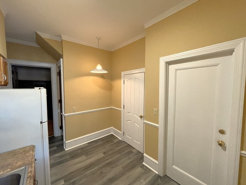 Kitchen - 524 W Church St