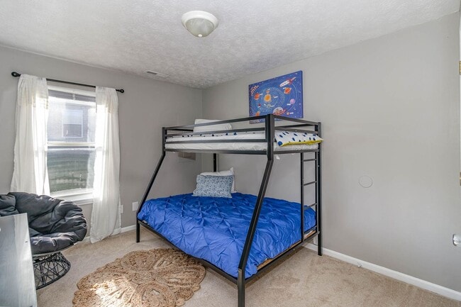Building Photo - 130 Overbrook Ct