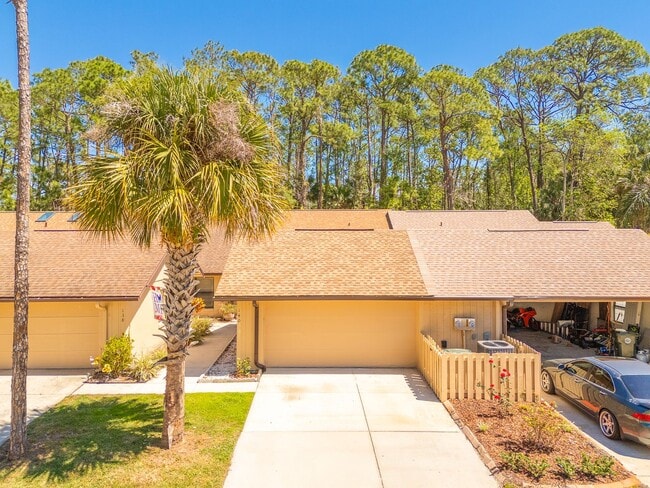 Building Photo - Beautifully Furnished 2BR Home + Bonus Room