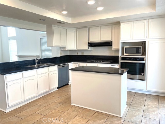 Building Photo - 2985 Amber Dr