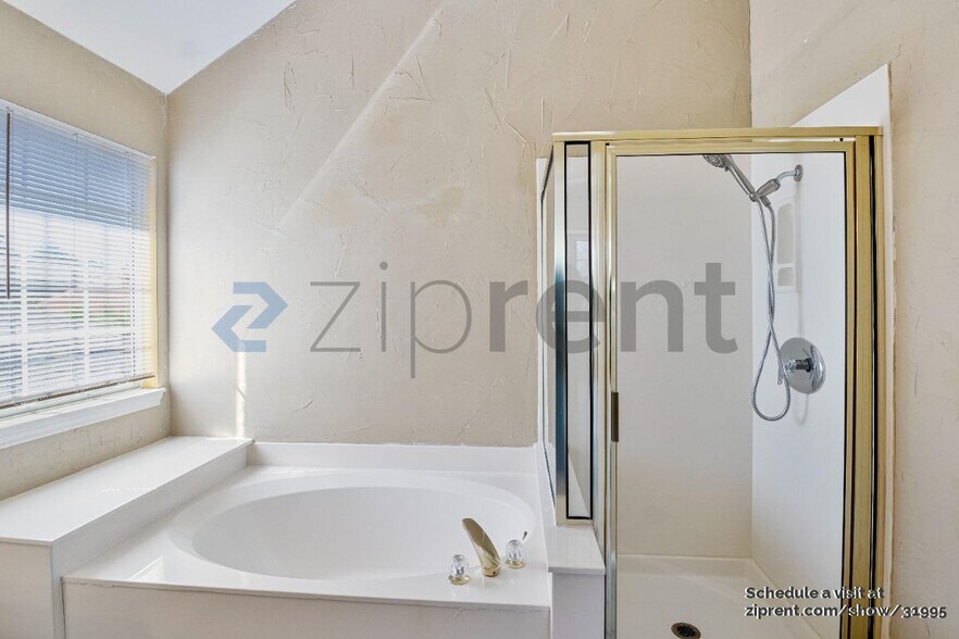 Building Photo - 1212 Fox Sparrow Trail
