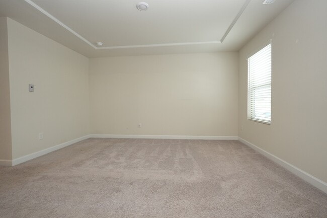 Building Photo - 12412 Larue Ln