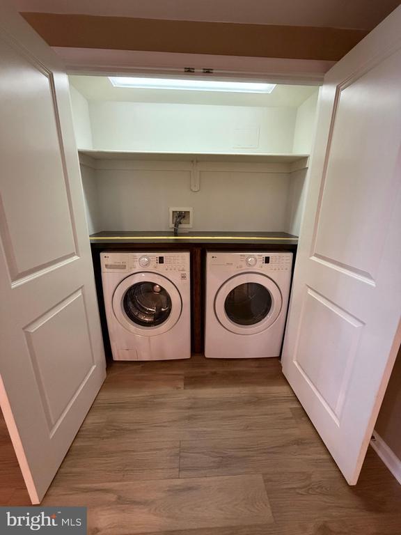 Building Photo - 2407 Saratoga Ave