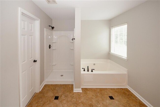 Building Photo - 7000 Lunar Blue Way