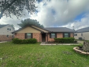 Building Photo - 8519 Leader St