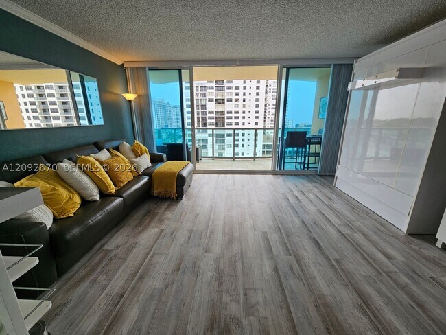 Building Photo - 2501 S Ocean Dr