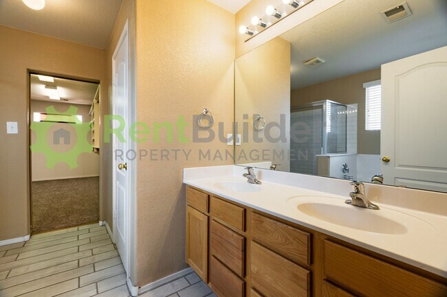 Building Photo - CALL US TODAY AT (505) 808-6467 TO SCHEDUL...