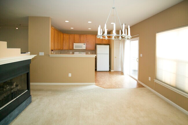 Building Photo - 42243 Black Rock Ter