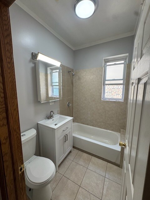 Building Photo - 3748 W Cermak Rd