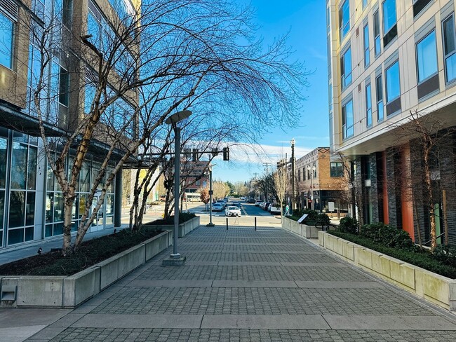 Building Photo - Welcome to Downton Vancouver Living at its...