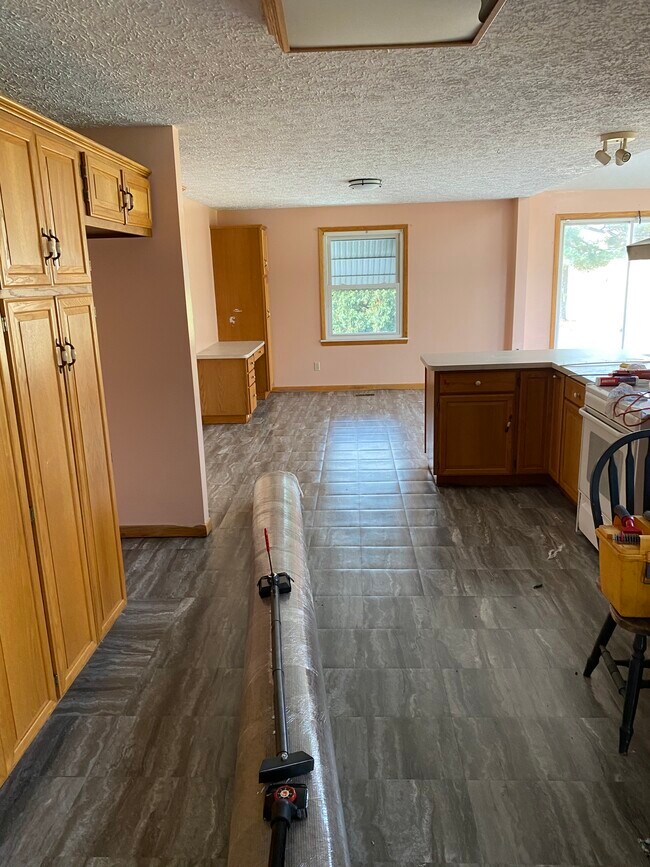 Building Photo - 1700 Manchester Ave NW