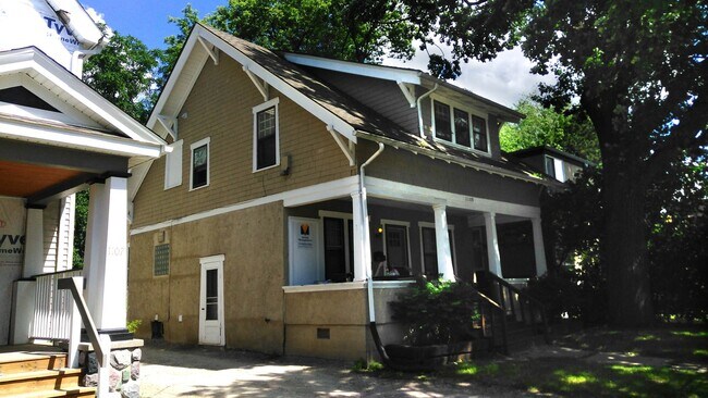 Building Photo - 1109 S State St
