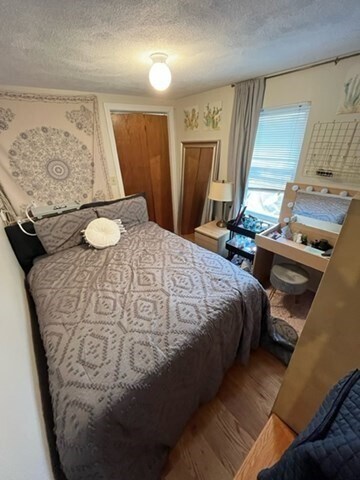 Building Photo - 144 Thorndike St