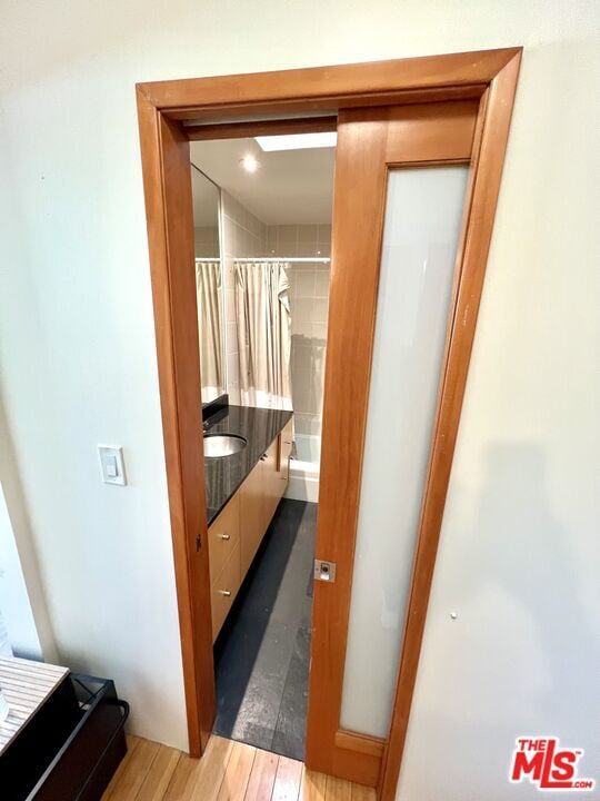 Building Photo - 721 Cedar St