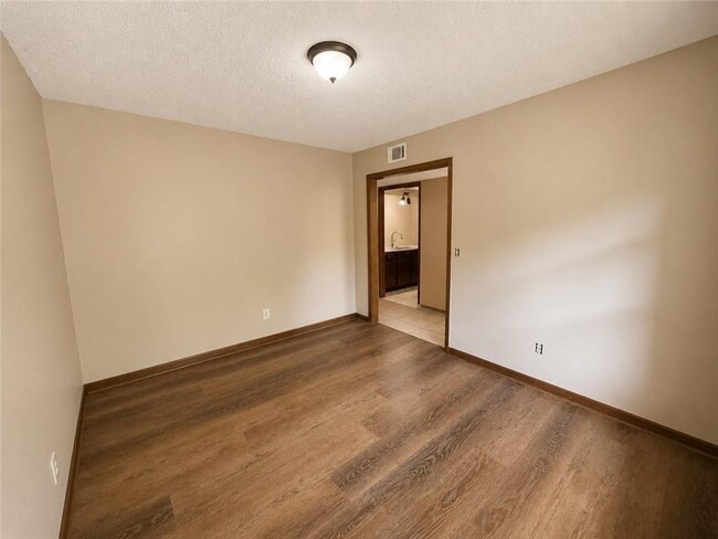 Building Photo - 5065 Sand Wedge Cir