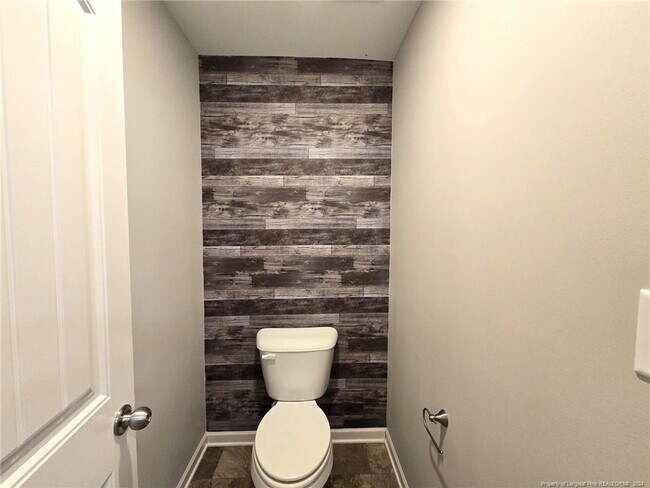 Building Photo - 2278 Lakewell Cir