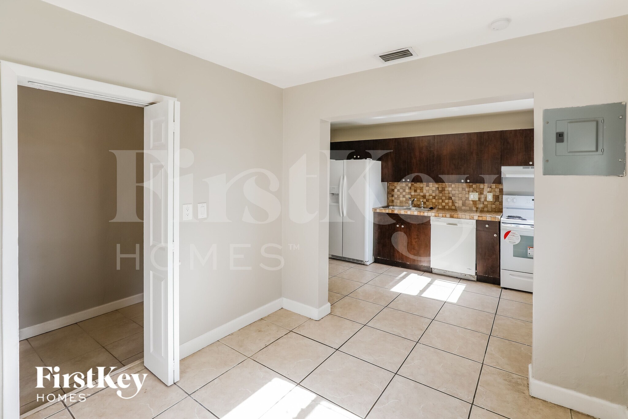 Building Photo - 210 NW 53rd St