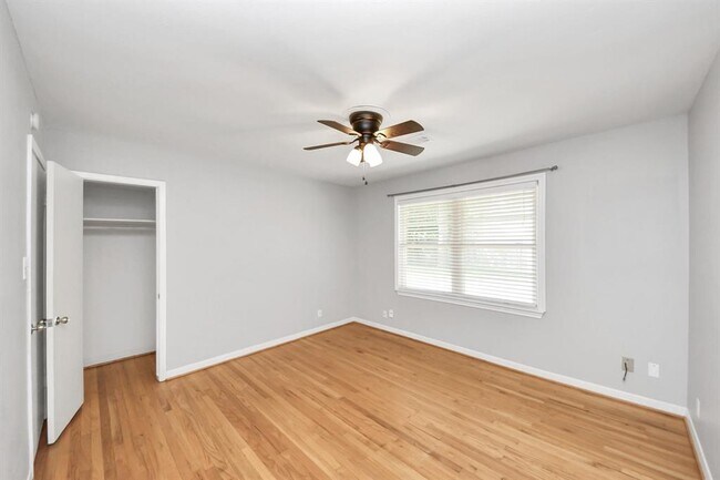 Building Photo - 12811 Butterfly Ln