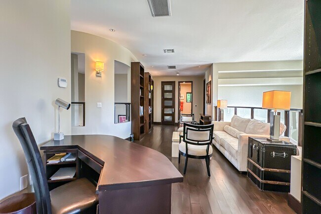Building Photo - 11470 Dona Evita Dr