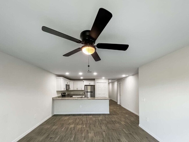 Building Photo - Move-In Special! Half Month FREE – APPLY by November 30th – Modern 3BR/2BA Duplex in Lehigh Acres...