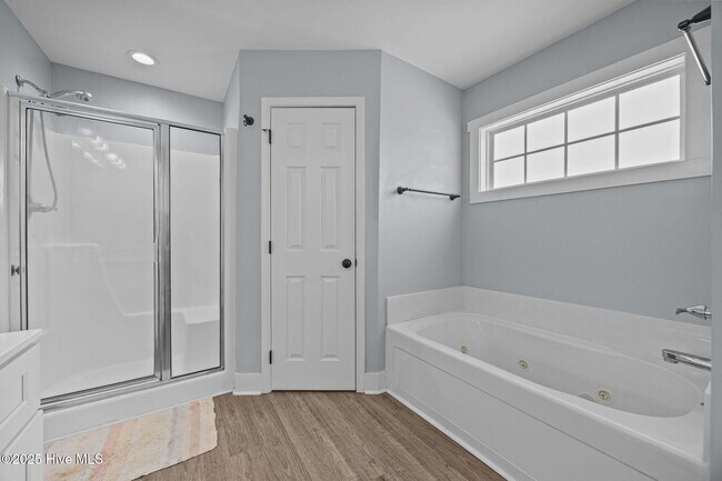 Building Photo - 203 Reid Ct S