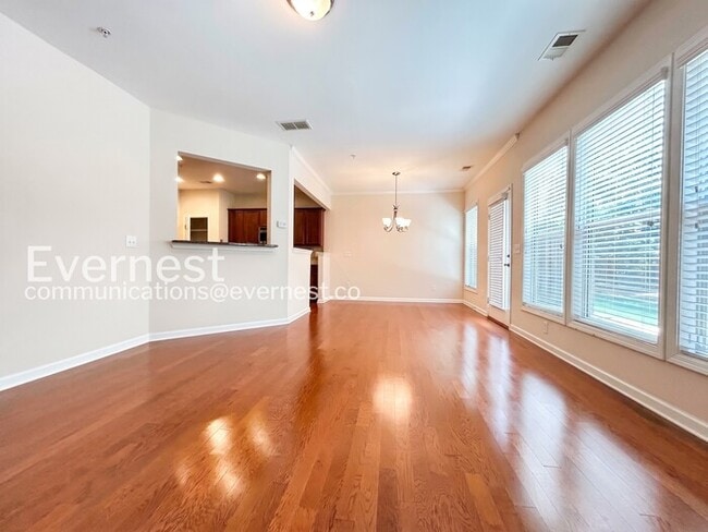 Building Photo - 3 Bed, 2.5 Bath Home with Attached Garage / Available Now!