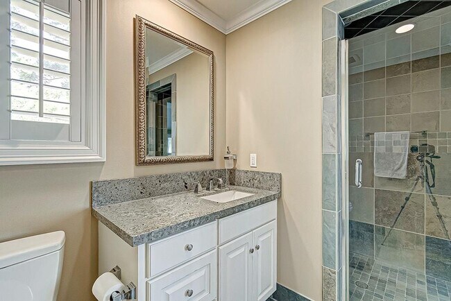 Building Photo - 9310 Oakford Ct
