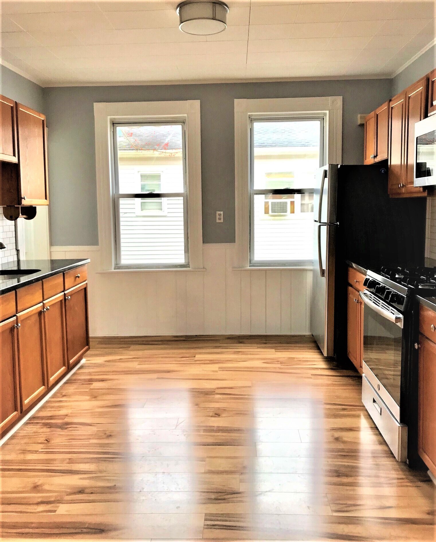 Building Photo - 27 Harborview Ave