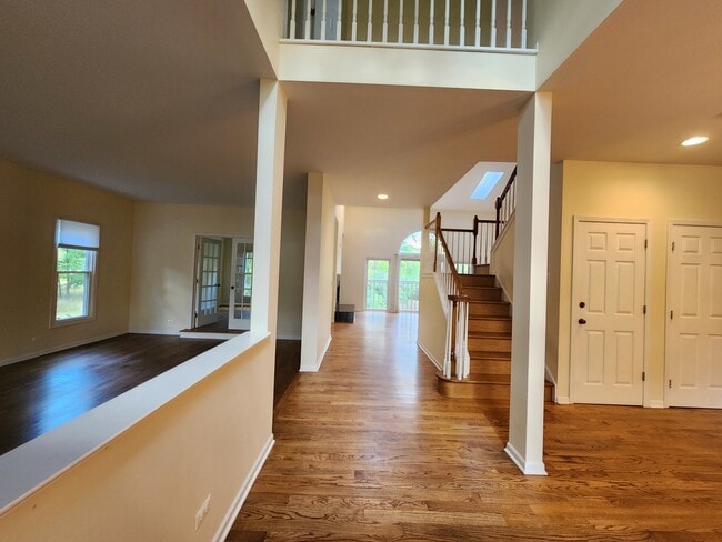 Building Photo - 3220 Indian Creek Dr