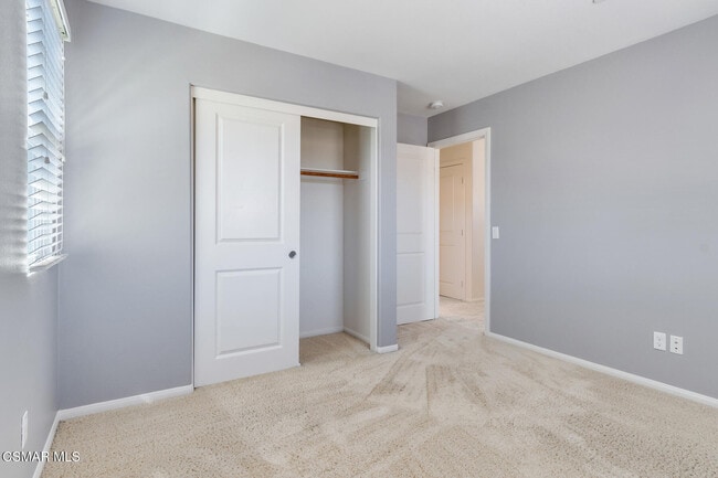 Building Photo - 2952 Palmera Ln