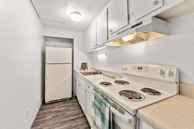 Building Photo - 395 Bill France Blvd