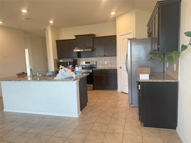 Building Photo - 8404 Muddy Creek Dr