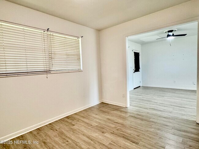 Building Photo - 10857 Dulawan Dr