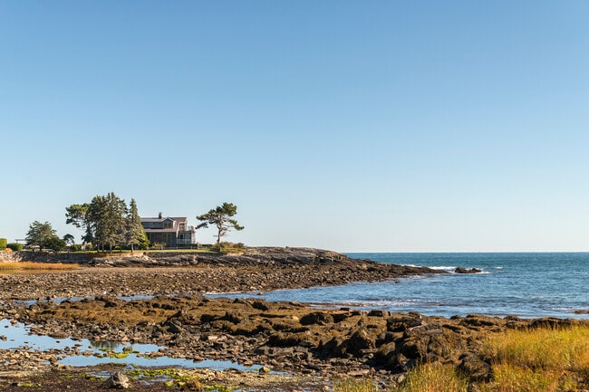 Building Photo - 7 Point Rd