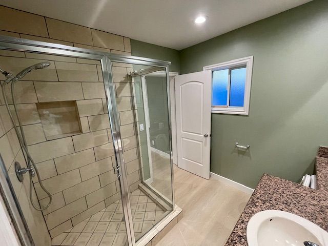 Building Photo - 3121 Royal Oaks Dr