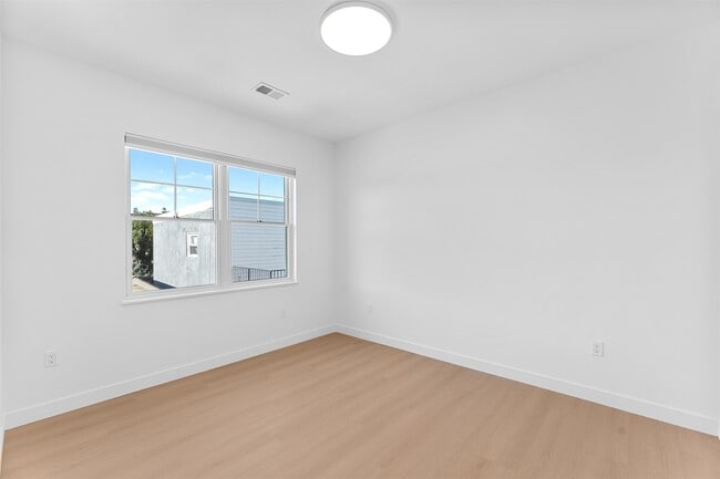 Building Photo - 6717 Madison St