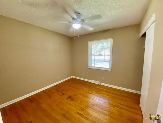 Building Photo - 1016 Arnold Rd